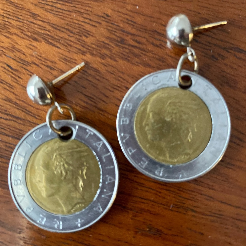 Unique Vintage Italian coin earrings.